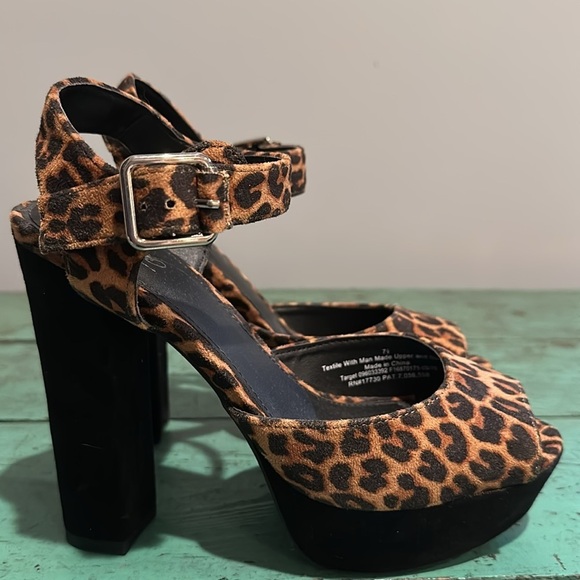 Women’s Mossimo Suede Leopard Print Chunky Platform Pumps Size 7.5 - Picture 6 of 7